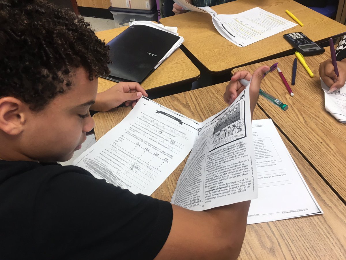rmilliga's tweet photo. Cross curriculum 7th graders preparing for Civics EOC in ELA #wildcatsmakingadifference https://t.co/3Pzp0Ao6a5