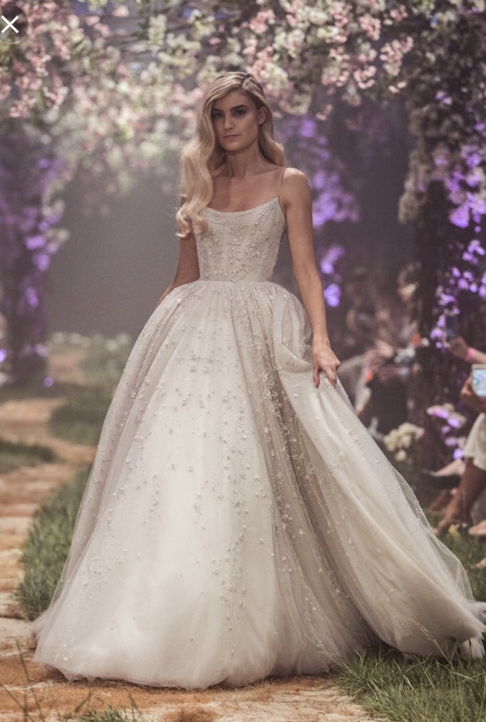 vanilIadior's tweet image. My dream is to have a paolo sebestian wedding dress