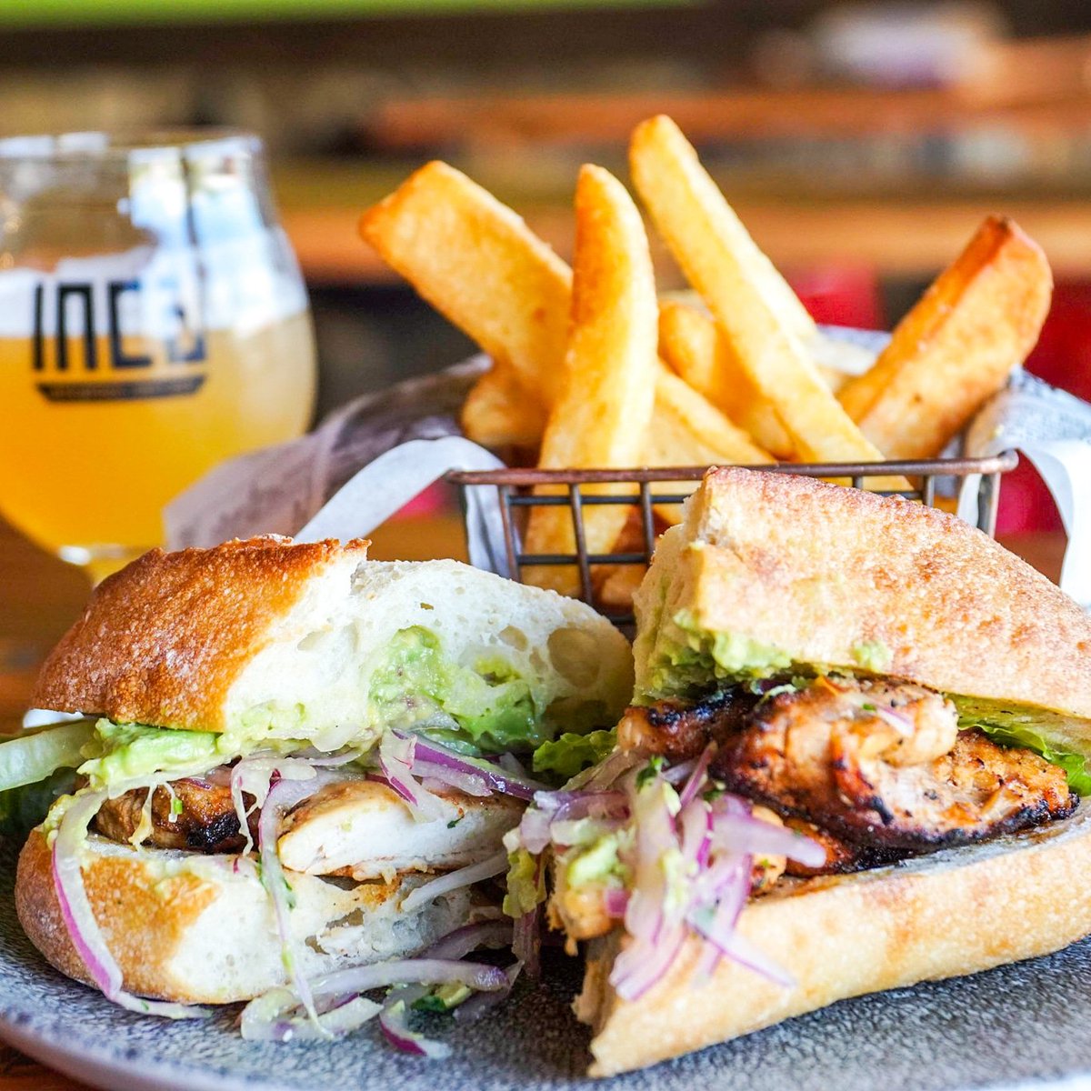 👅 Attention food lovers -  Say hello to our new mouthwatering Chicken Sandwich🔥 #incasocial #incagood #thatincachicken #goodvibes #incachicken