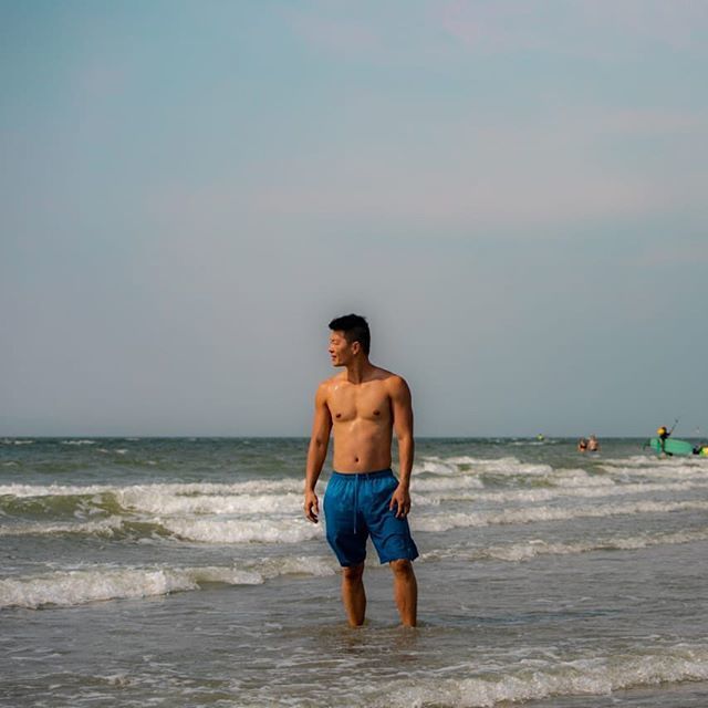 kuihung's tweet photo. No es selfie, es un retrato hecho por mi amigazo @normana_photographer https://t.co/oxjBbsD2YL https://t.co/NYjgfT4wvI
