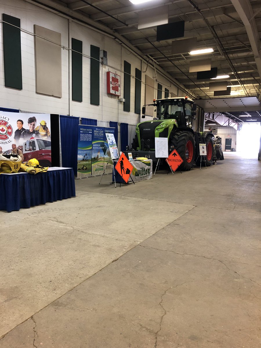 LloydConstAssoc's tweet photo. More move in with #PrecisionContracting #SveerMaintensnce @RMWilton   @TryATradeLloyd https://t.co/6VqshQmjcy