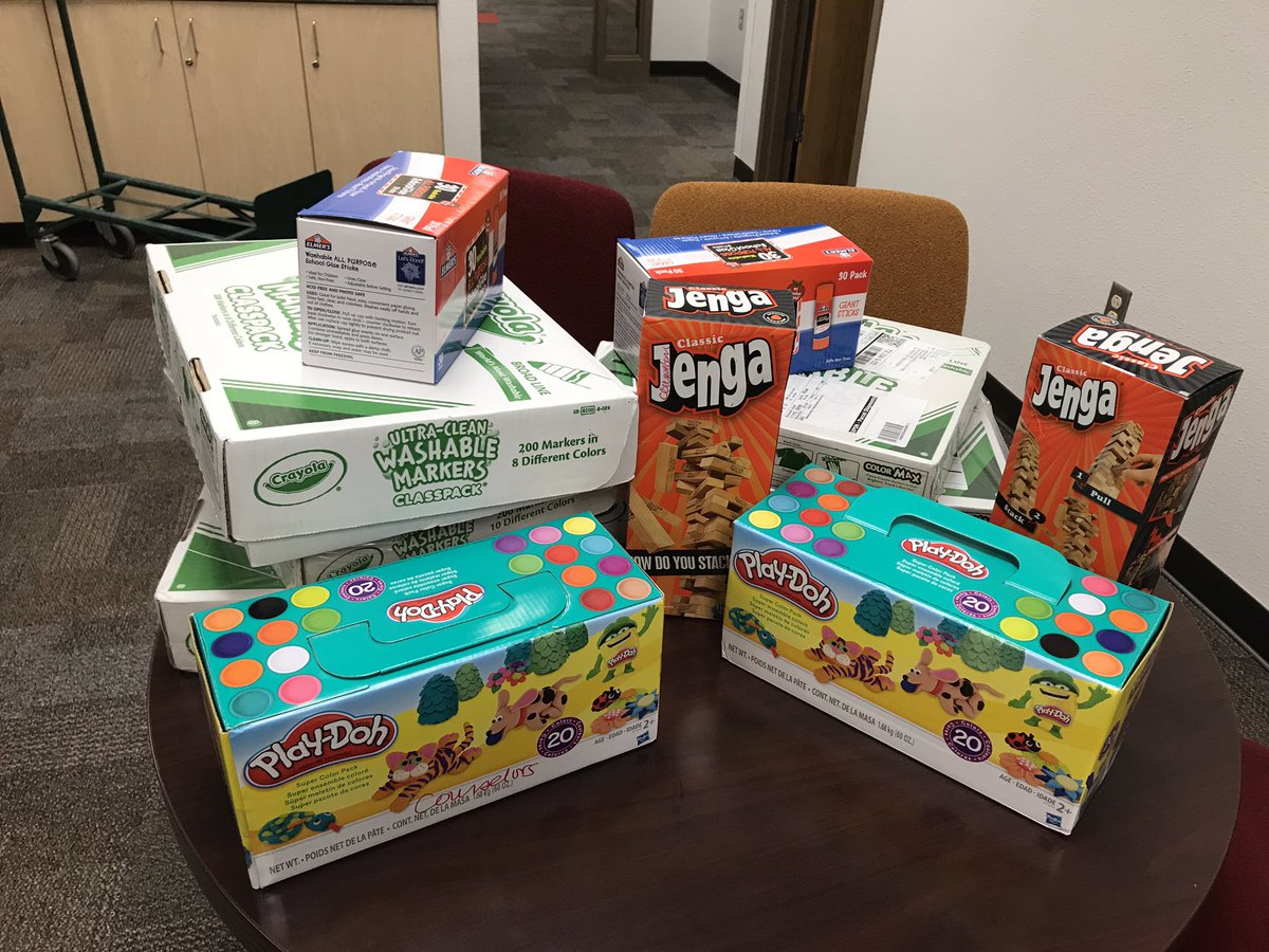 SArostegui_JDS's tweet photo. Thank you Ms. Itzahi Rodela and SPEED Grant for all the supplies we received today for our SPEED scholars! We appreciate you 👏@IRodela_Cl @Butler_ES @Cortega_BES https://t.co/JtU0dbrAmr