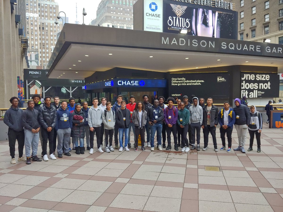 MrKelleyBaldwin's tweet photo. Baldwin High School Sports &amp; Entertainment Marketing students took a behind-the-scenes tour of Madison Square Garden today!  #WhatsBRUINinBaldwin #WeAreBaldwin #MSGAllAccess #MSG #MadisonSquareGarden #Knicks #Rangers #BusinessStudents #BeFutureReady @TheGarden https://t.co/zJX7c8L4G5
