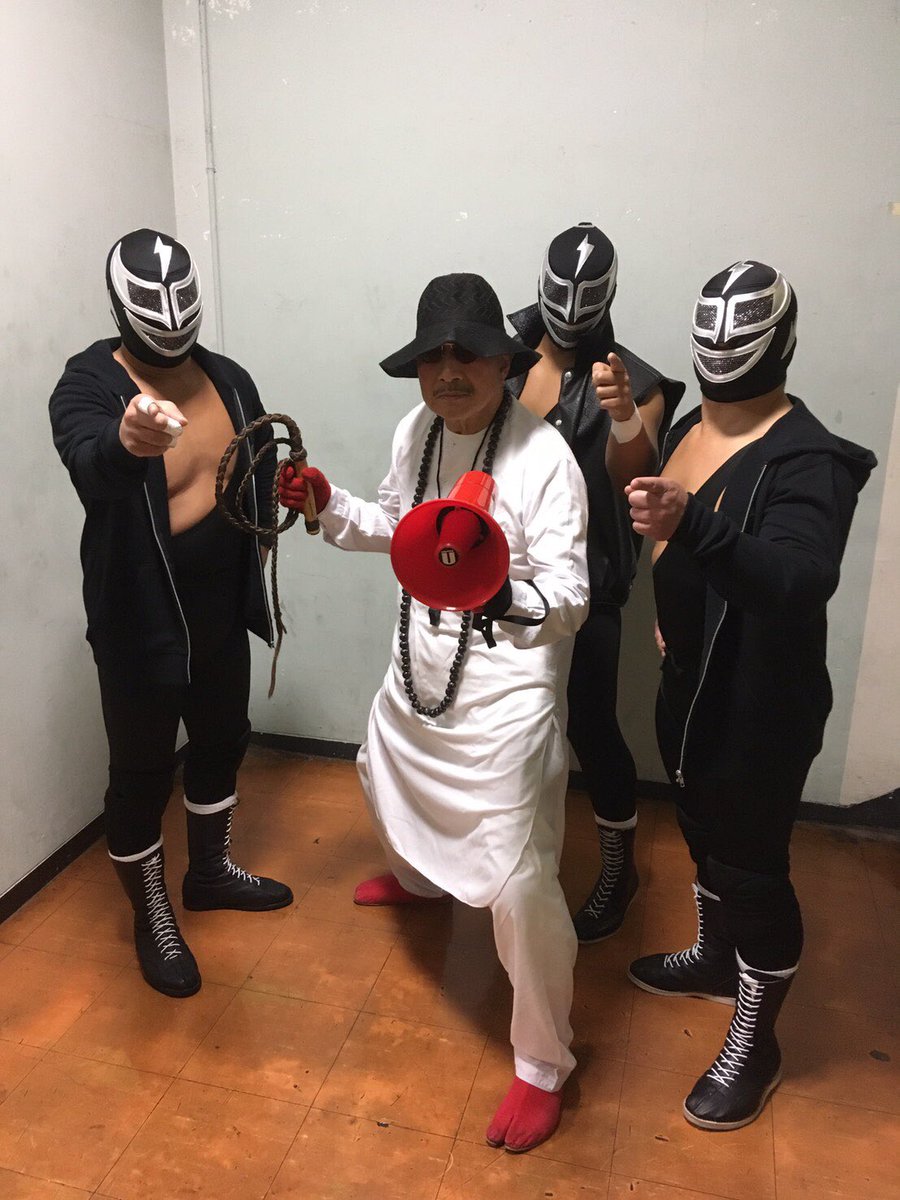 dragongate_pro's tweet photo. 【ストロングマシーン・J選手 アカウント開設のお知らせ】
皆様からのフォローをお待ちしております。
https://t.co/KQDCwaUz8H
#DragonGate #ProWrestling
#ストロングマシーン・J
#ストロングマシーン軍団 https://t.co/eifeajYFmF