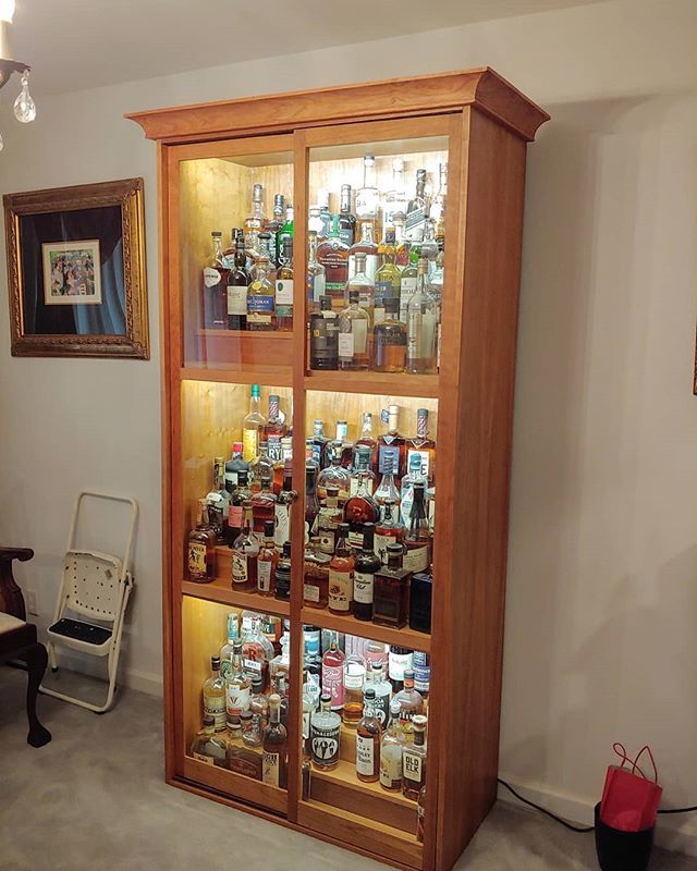 emarkathome's tweet photo. 99 bottles of whiskey... how does it go again?
--
Made this cherry cabinet to hold over 150 bottles of whiskey. Had a blast making this.
#woodworking #whiskeycabinet #tasty #cowboysnation #whiskeydrinker #shotglass #wineorwhiskey #madeinusa #customcabine… https://t.co/rgV9AJMcQu https://t.co/cmzF4tT1lp