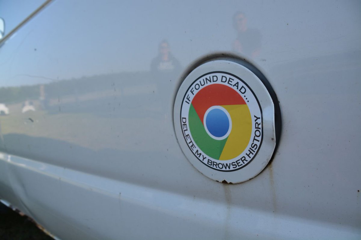 24hoursoflemons's tweet photo. ::Squint::
On one hand, we never said we expected everyone would avoid handcuffs on Lemons rallies. On the other hand, @nick_zl1 is living his best Florida Man life.
#CandyVan #FloridaMan #PokerRun #LemonsFlorida https://t.co/HakP77pU7N