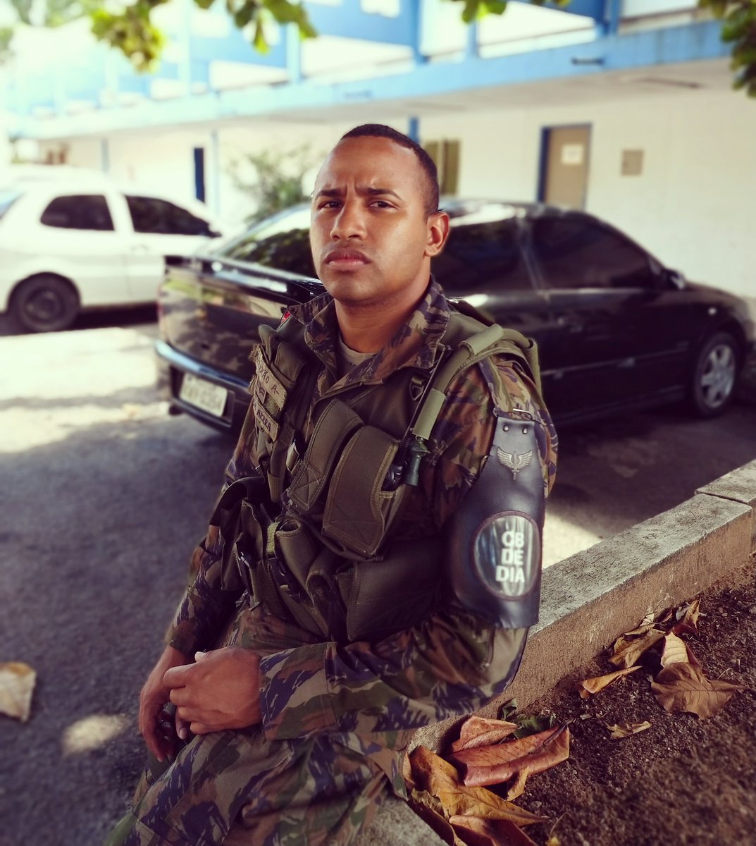 IagoMenezes13's tweet photo. Um corpo que não vibra é um esqueleto que se arrasta...💀
.
.
.
#forçaaerea #militar #vibrant #hfag #vocaçao #milico https://t.co/c4XO9I6TD6