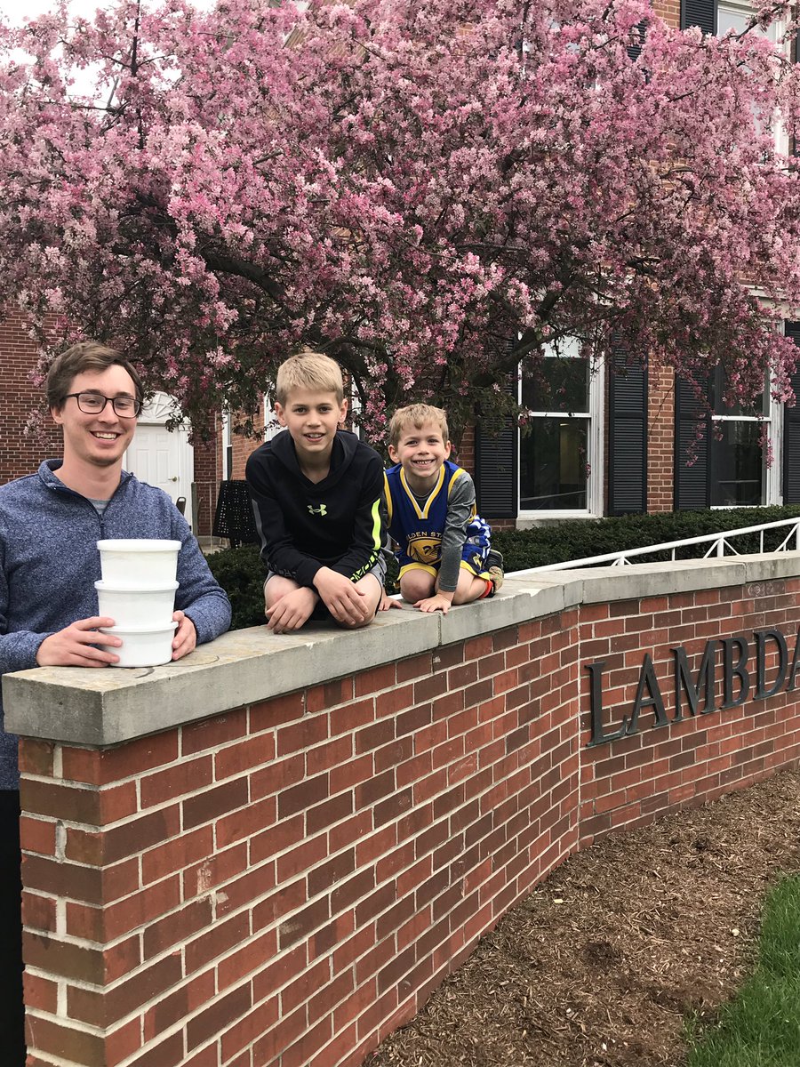 marcwelch1999's tweet photo. Many thanks to the brothers of @lambdachialphawc @wabashbeta @wabashsigs for supporting Sommer Elementary and being positive role models to our boys. @wabashcollegeifc  #livehumanely #positiveimpact @Go2Wabash https://t.co/wafx5T0mVr