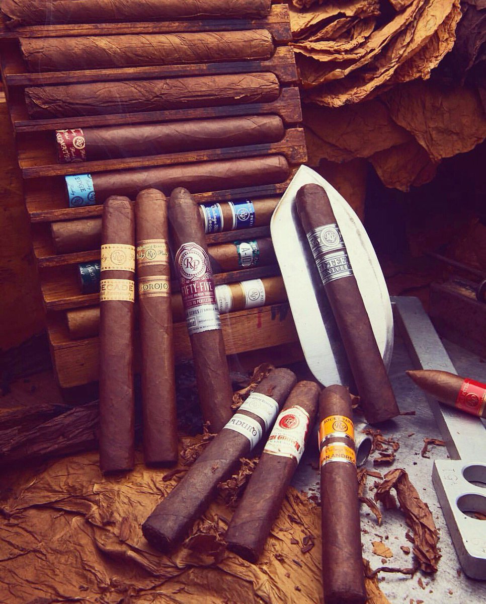 Because @burnbyrockypatelatl will be opening soon <a href="/livebatteryatl/">Live! at the Battery</a> (dates coming soon 😏) yay! 🗓 My girl <a href="/ligalady/">Lou Ann Steffens</a> is the humidor manager! 🔥💖✨ @shawndirksen1 is humidor sales and assistant! 🕺🏽 #DreamTeam AND on top of that, it makes me miss my #CigarFamily even more!!
