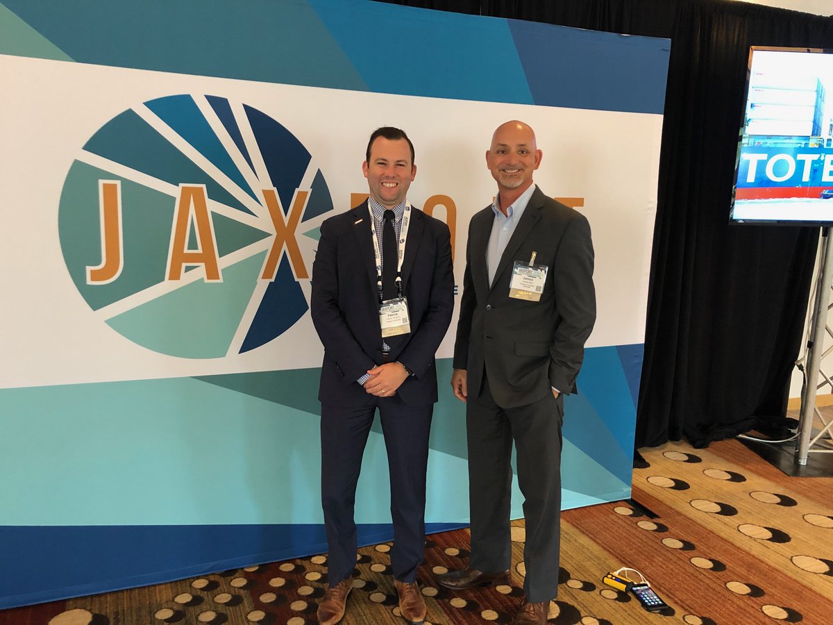 horizonterminal's tweet photo. Horizon Terminals is sponsoring and attending the JaxPort Conference this week in Ponte Vedra Beach, FL. Pictured is James Nash and Patrick Tamasitis. #thenewhorizon #innovationthroughforesight #totallogistics #JAXPORTConference https://t.co/SQVot8Csxh