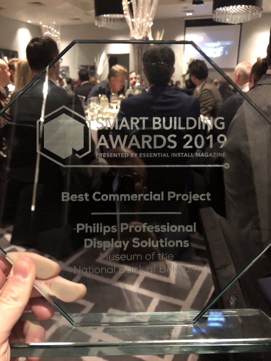 Well that’s a good start to a night. Best commercial installation: Bank of Belgium well done to my colleagues in the Benelux <a href="/PhilipsDisplay/">PPDS - Philips professional displays</a> #SBA2019