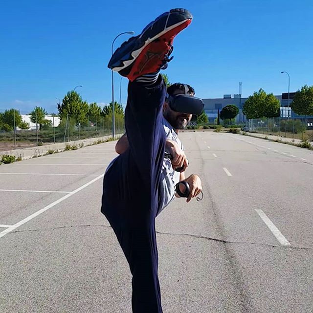 jugonvirtual's tweet photo. Probando las Oculus Quest en la calle. Creamos la mayor pista de realidad virtual creada jamás en la calle.
https://t.co/0VWsLL29gb
Atentos al vídeo... está hecho con mucho cariño. Espero que os guste.
#oculus #quest #oculusrifts #oculusquest #realida… https://t.co/xNOiXwimeo https://t.co/NSAUKqqkEp