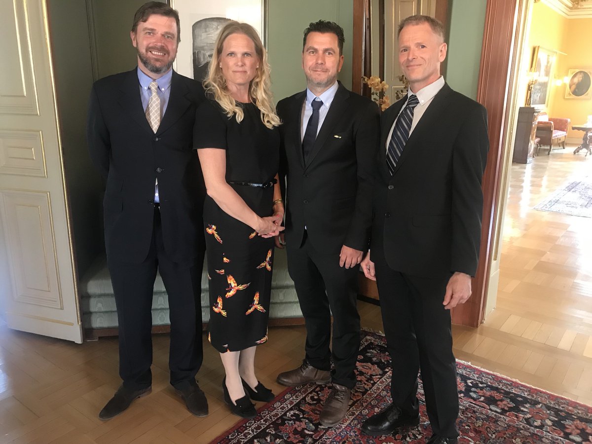 Last week, CHC Norway team members joined representatives from the Norwegian Red Cross, police department & military branches at a special luncheon organized by Norwegian government officials to show appreciation for those part of the Viking Sky & Hagland Captain rescue missions.