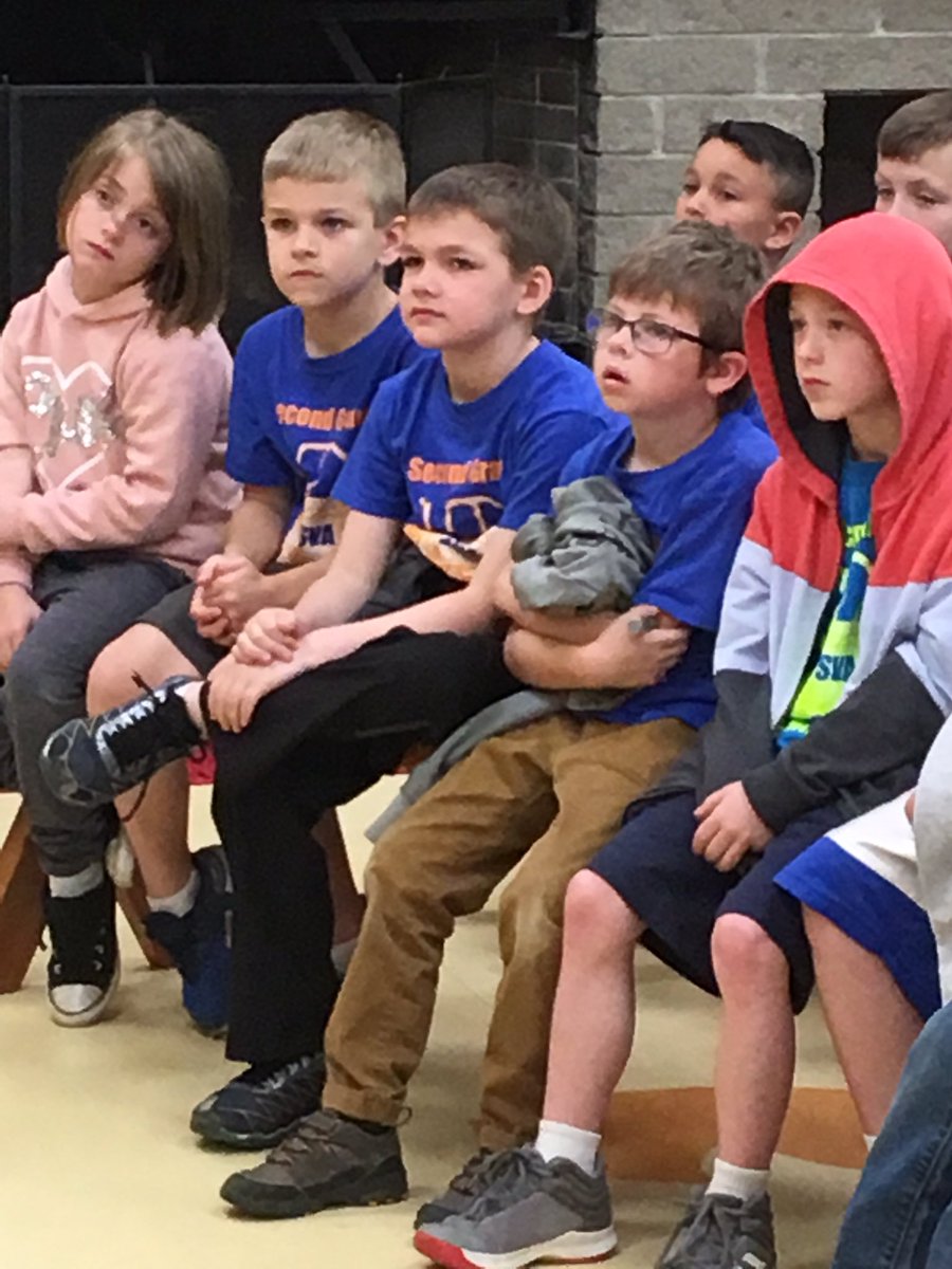 SheilaJ036's tweet photo. Students enjoyed our field trip today to California Woods!#BeRoyal#TLAP https://t.co/5IMwhYIwEK