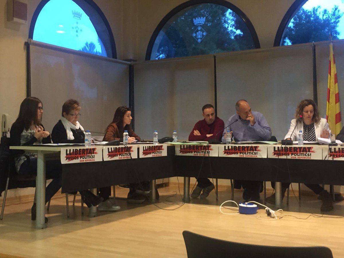 JuntsperPrats's tweet photo. ✅ Ara mateix, últim ple del mandat. Agraiment immens als regidors que han representat el grup aquests 4 anys! https://t.co/gwgyoImVW6