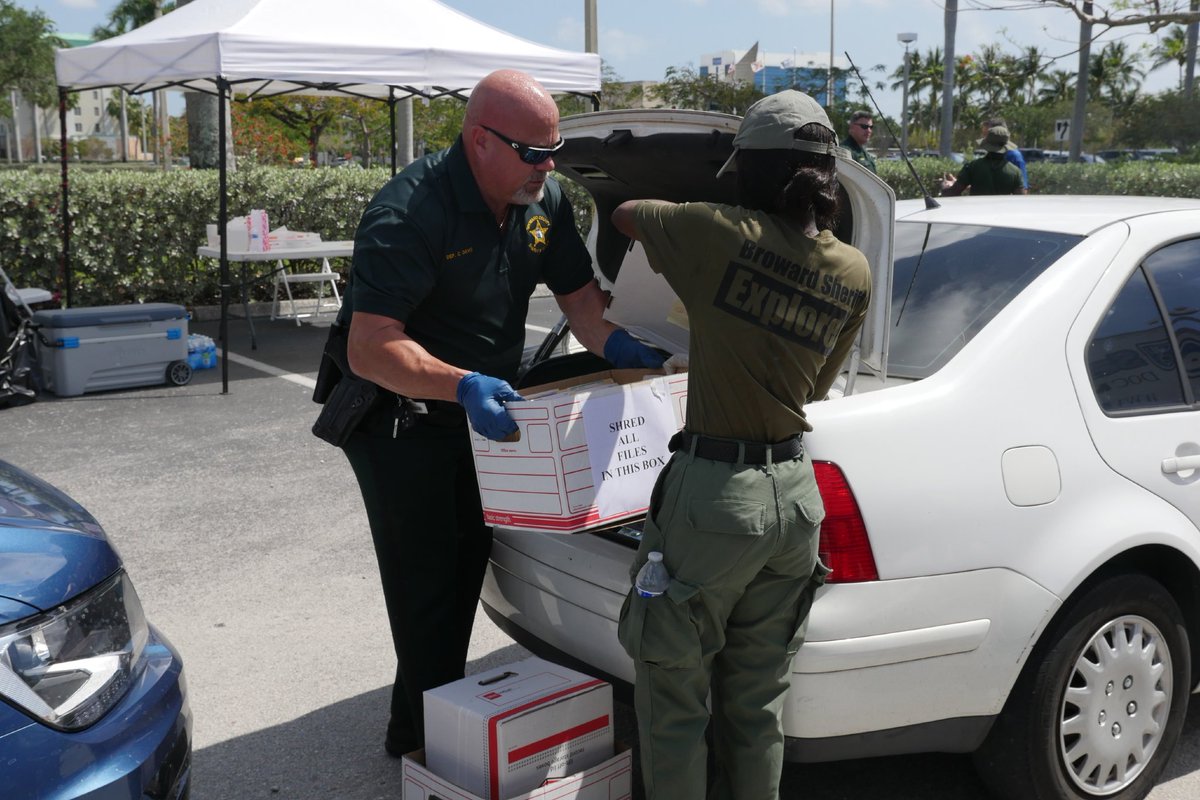 Broward Sheriff tweet media
