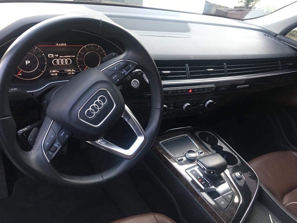 UsedUnidas's tweet photo. 🔥🔥#Audi🔥🔥
 ✅ Q7 Select ✅ 

🔥2018🔥 
‼️ 21,900 km‼️ 
 
Calidad Premium 😎

🗺 Visítanos en: 

📍Av. Patria #285, Lomas del seminario📍
☎️3316564111☎️ 

📍Av. Naciones Unidas #5180📍
☎️3338011260☎️ https://t.co/xit9pNLbzh