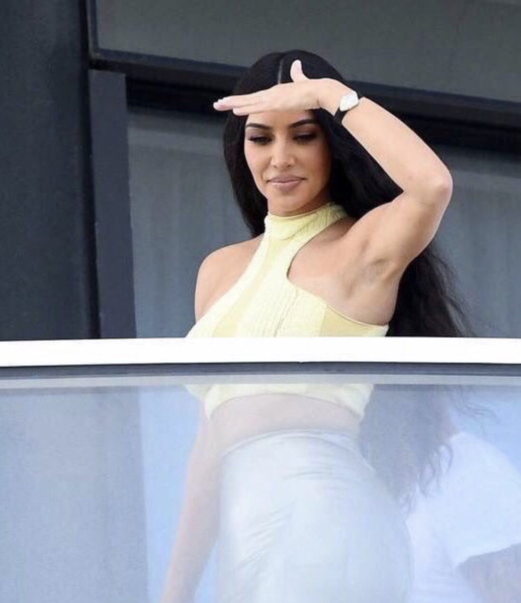 imchasingdreamz's tweet photo. me looking at all these unfaithful motherfuckers lmaooo https://t.co/enaybgusx6
