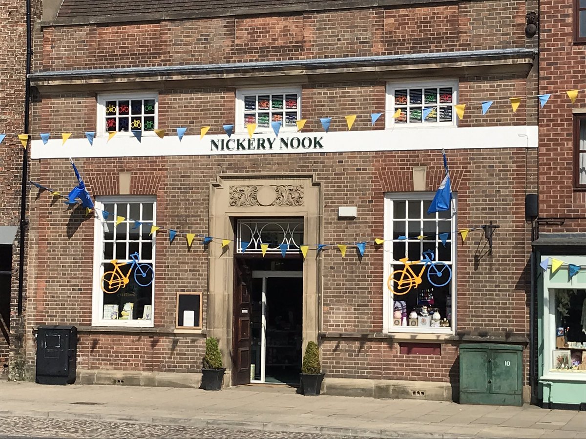 KayleighCatford's tweet image. We’re a day closer to #Bedale3May so here’s a few more pics of the town in all its blue and yellow glory ... #TDY #communityspirit