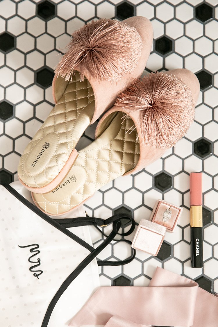 LSSouthern's tweet photo. So excited to wear these slippers (inspired by the bespoke pair the @birdiesslippers team designed for Meghan Markle) as I get ready on my wedding day! Sharing my love for this special shoe on https://t.co/WJNfNwrAhx. #BridalBirdies #ad

Shop the slipper: https://t.co/IP5G4prVb5 https://t.co/EYl4RktCU8