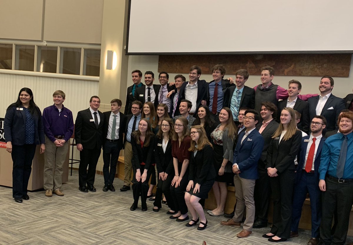 KeatonMercer's tweet photo. The Nebraska @RaikesSchool 2019 Sophomore Project Showcase. Innovating to develop solutions with their partners in mind! https://t.co/wM76JV7RmF