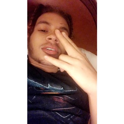 Big_RedGz's tweet photo. 😈😈 iM STiLL AROUND .. #Redgz #NewProfilePic #GANG https://t.co/tHwWKAmObH