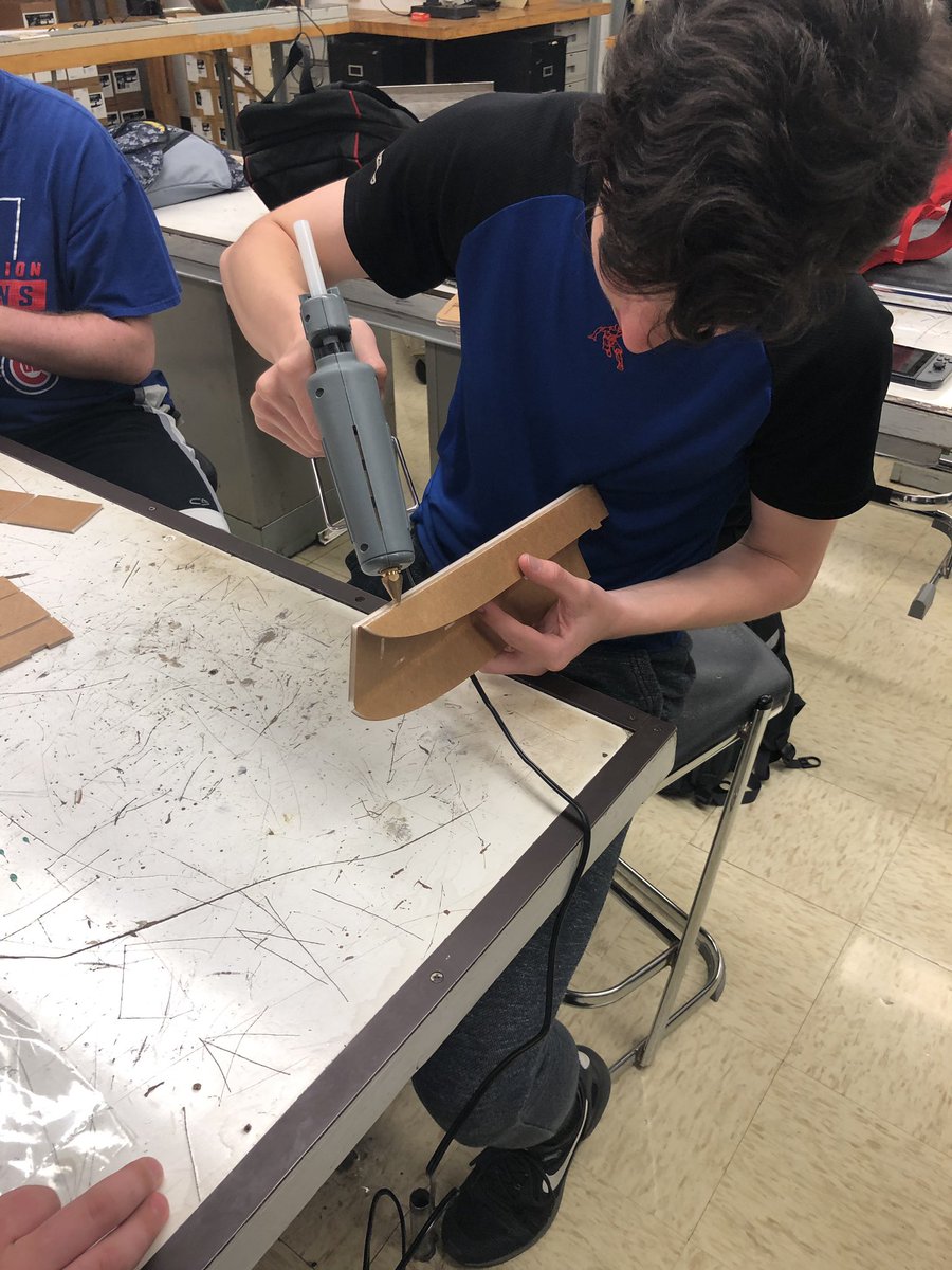 Mr_Vasich's tweet photo. Big new things getting started in #Electronics2 https://t.co/VXgx3k7VDL