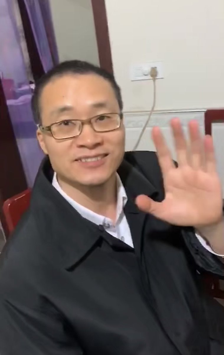 唐荊陵心脏电波异常，望尽快到广州治病，出狱翌日，派出所约谈要他在湖北生活。他被关押5年，身体状况不佳，锻炼令健康好转。患胃溃疡，坚持不吃药，上月不再胃痛。中耳炎去年底得控制。心脏刺痛，狱警曾带他体检，心脏电波异常，血液指标有问题，病况有点危险，但心脏没病变。chinaaid.net/2019/04/blog-p…