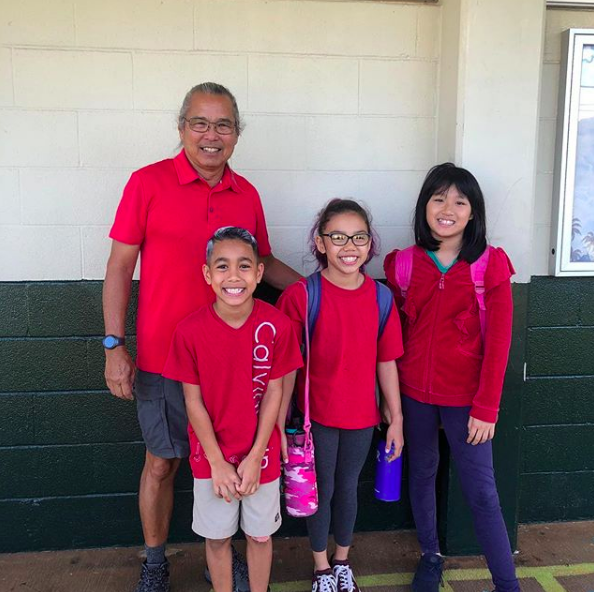 LanakilaES's tweet photo. It is "dress like your teacher day!" Did you know Mr. Wong loves the color red? We love how our students dressed up like him, matching hair color included! https://t.co/axzXyPlZtD