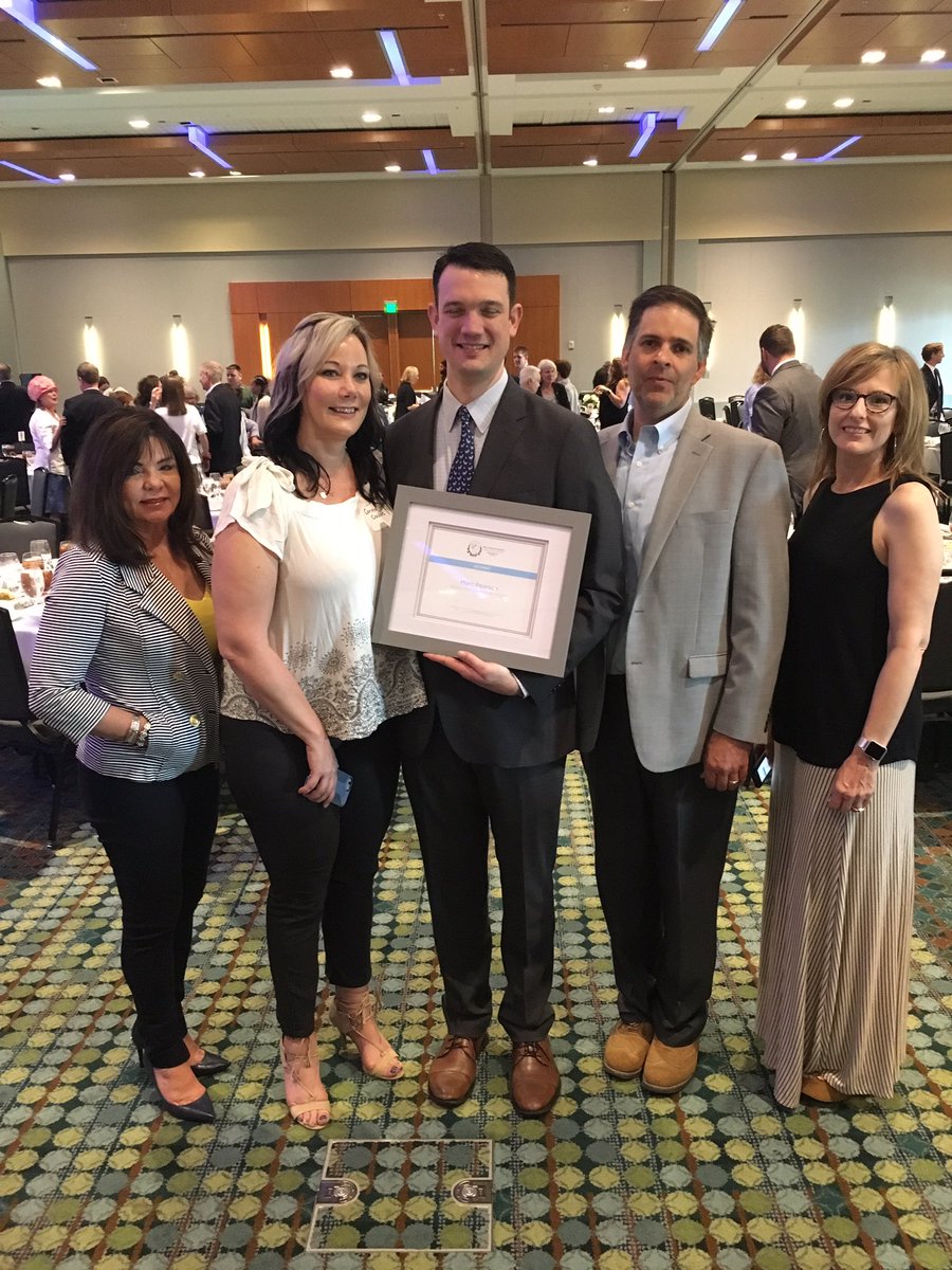 PENCIL4Schools's tweet photo. Congratulations, to @goteampearson from @Stantec for winning this year’s Mary Catherine Strobel - Direct Service Volunteer Award! 🎉
We appreciate all you do as a #PENCILPartner and truly enjoy witnessing the collaboration between Stantec and @OvertonMNPS! #proudlyPENCIL https://t.co/5QFidh8bSM