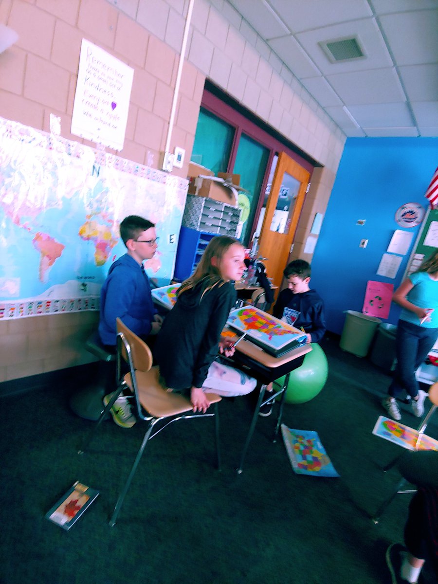 Mrs. Wlazlo's Class tweet media