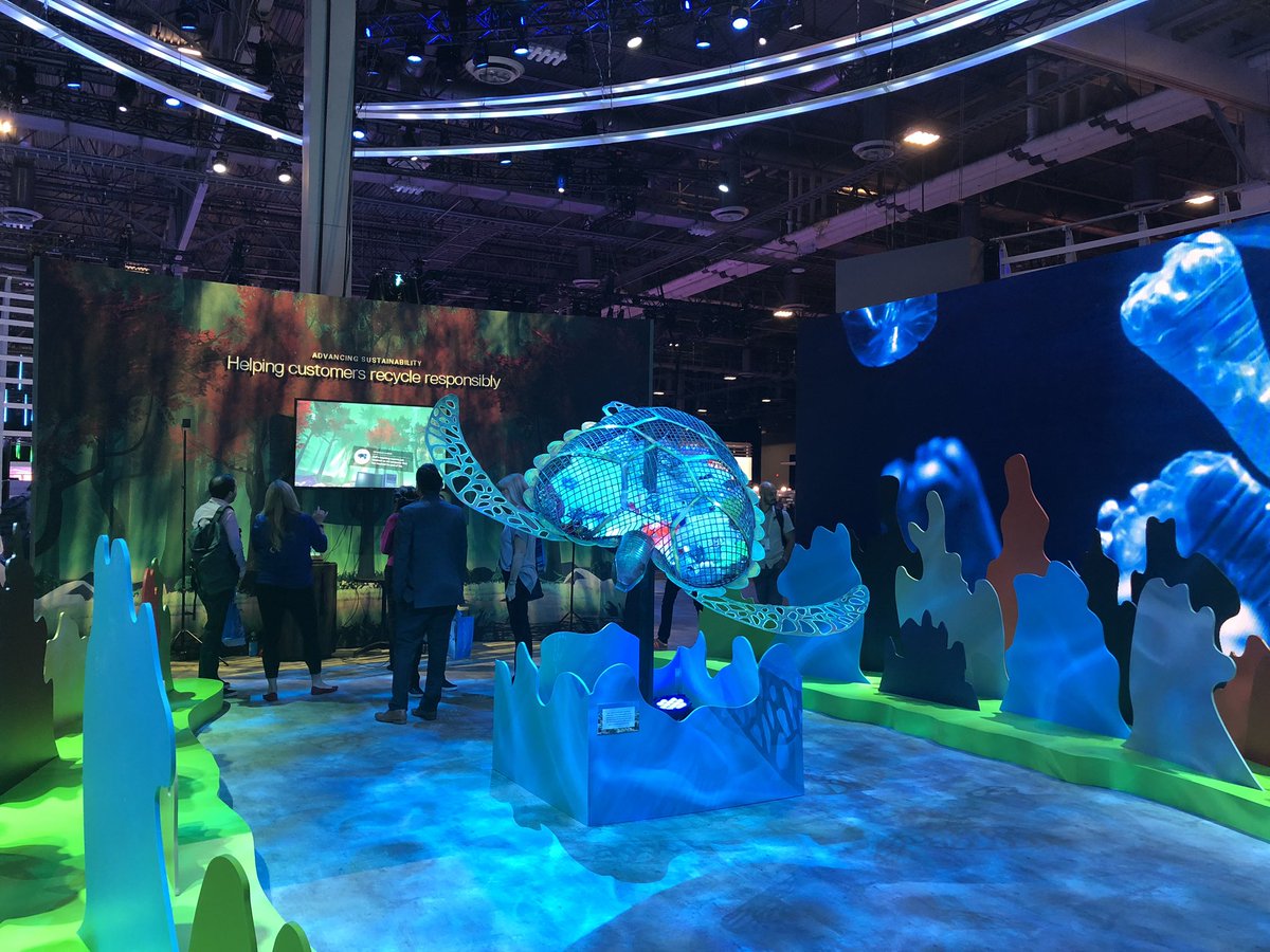 AbbyFelitto's tweet photo. Powering miracles and giving back. Proud to work for a company that’s doing so much good in the world. #delltechnologiesworld #iwork4Dell #DellTechGPS https://t.co/LdSOVDFrNY