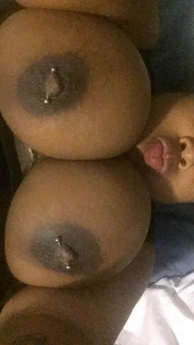 Happy Tittytuesday my favorite horny pervs!!! https://t.co/CmEiCYFKuE<a href="/tag/nobra"class="tags"><span>#nobra</span></a>