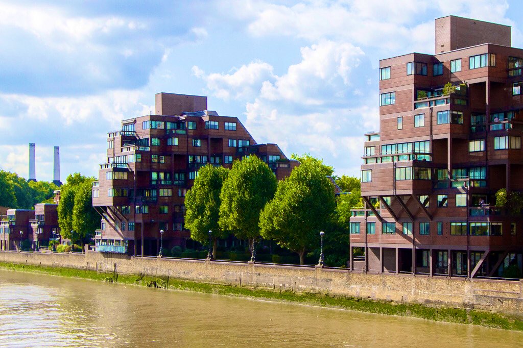 FFS_Fuel's tweet photo. Two more luxury riverside residential blocks surveyed for EV Charging today..  #London #EVcharging https://t.co/1yRICG3zwn