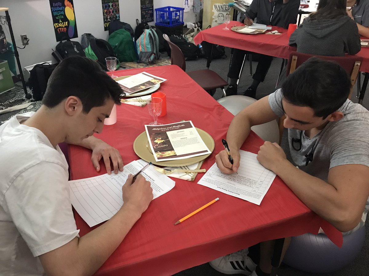 MrsH_AVID's tweet photo. @PSHSWildcats AP Lit students engaged in Q3 speed dating!  Thanks @mrronclark_ for the inspiration!!  #thisiswhyweAP https://t.co/SBTZtv2i4u