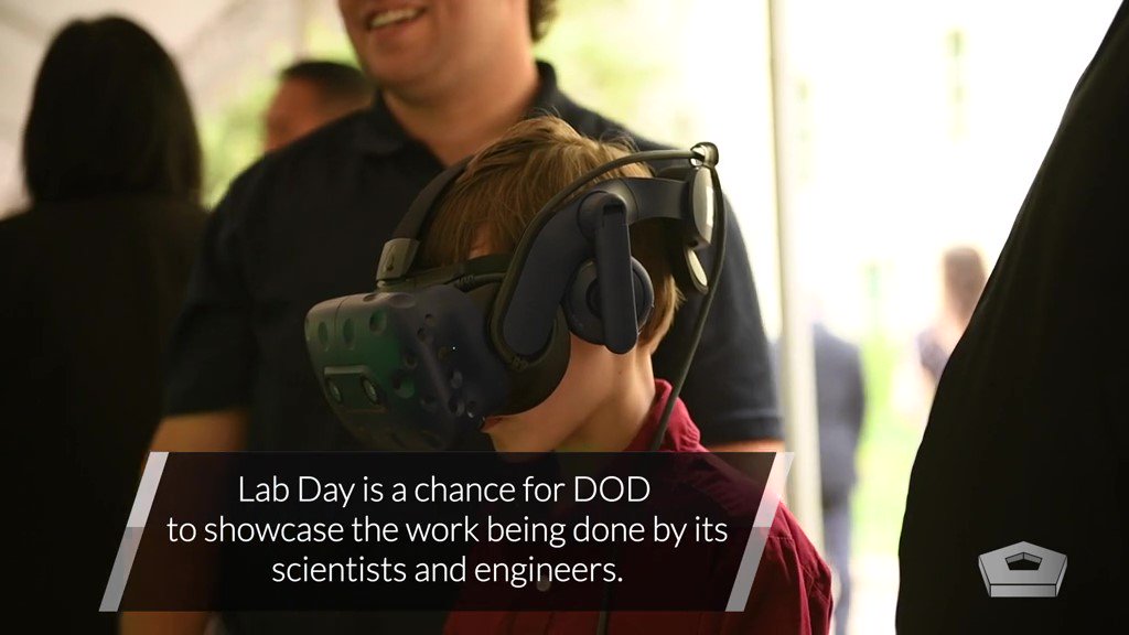DoWCTO's tweet photo. Scientists & engineers of @DeptofDefense make advances in critical military technology every day! #DoDLabDay2019 provided an opportunity to showcase the Defense Laboratory Enterprise and #DiscoverDoDTech. #DoDInnovates https://t.co/9NdGKOWsdB https://t.co/8B5yQoFNSg