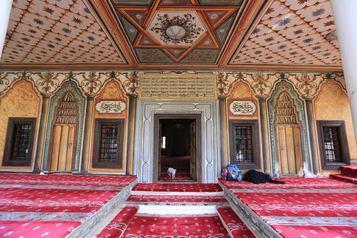 drmuratka's tweet photo. #ŠarenaDžamija
#XhamijaePashës
#AlacaCamii
#PaintedMosque
#tetovo #Macedonia 
#ottomanempire
1833
Turkish architects are everywhere...

@PicsSilkRoad https://t.co/q2M7z8Zw9k