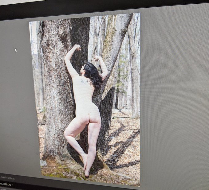 YOOO LOOK AT MY BUTT!! KEEP AN EYE OUT FOR THIS PHOTOSET 👀 🌿 https://t.co/jZ1Fcm7y6i<a href="/tag/cammodel"class="tags"><span>#cammodel</span></a><a href="/tag/camgirl"class="tags"><span>#camgirl</span></a><a href="/tag/chaturbate"class="tags"><span>#chaturbate</span></a>