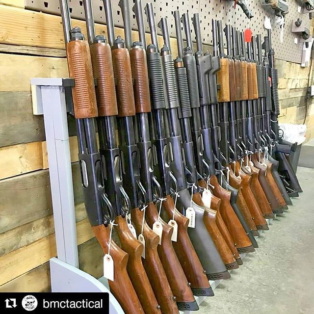 GunWebsites's tweet photo. Remember when used LE turn in Remington 870 wingmasters with rifle sights sold for under $200 ?
#TacticalQuiz

@BMCTactical remembers

I should gave got one for the cop car

Would you run a shotgun
OR
an AR15 
in your patrol car?

#CapCarLife
#PoliceShot… https://t.co/80KzJLTb4Y https://t.co/kVuBX26isi