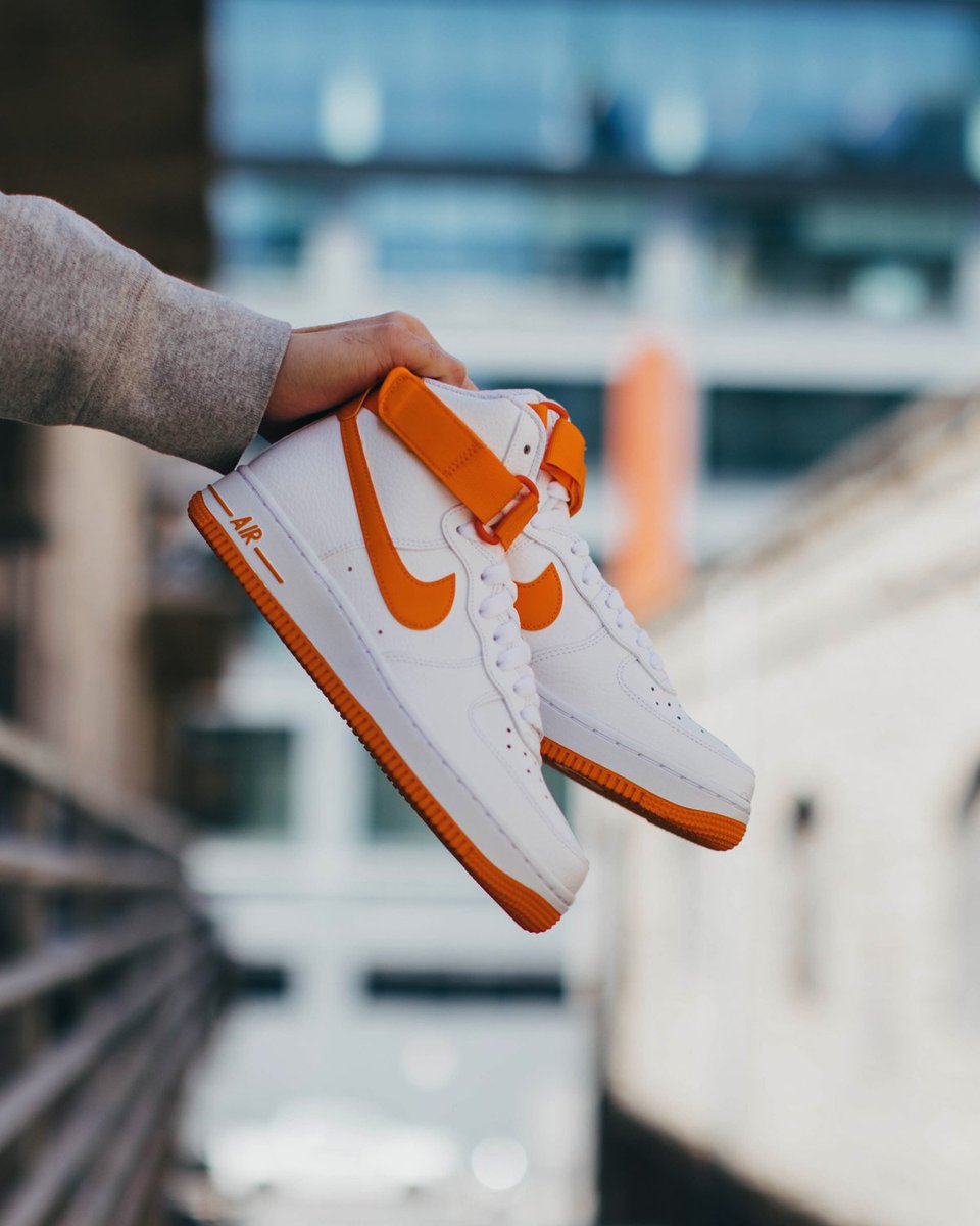 women's shoe nike air force 1 high 08 le