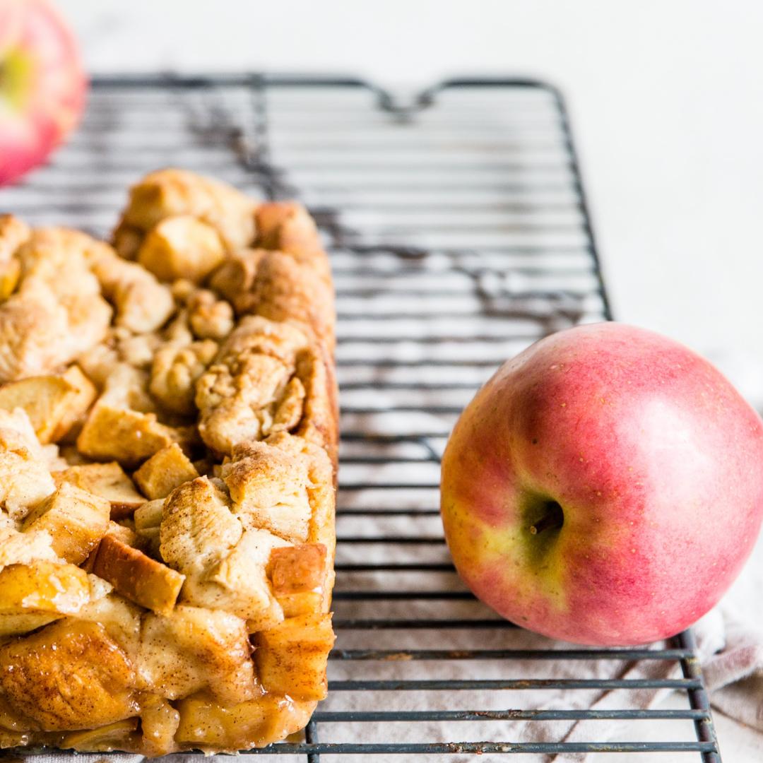 PacificRoseAppl's tweet photo. Do you bake with #PacificRose? What's your favorite #recipe to make? Tell us in the comments below! 🍎🥧 #LifeIsRosy https://t.co/gohilVDFgI