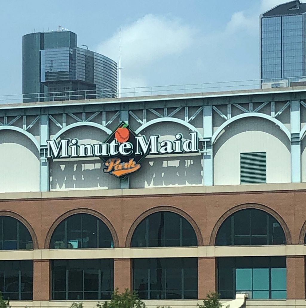 CU_SEB's tweet photo. Sneak peak of the opportunity that some of our students are getting this week! #minutemaid #JJWatt #CUConnections #CUAA #CUW #ConcordiaUniversity https://t.co/BjYAJgurcF