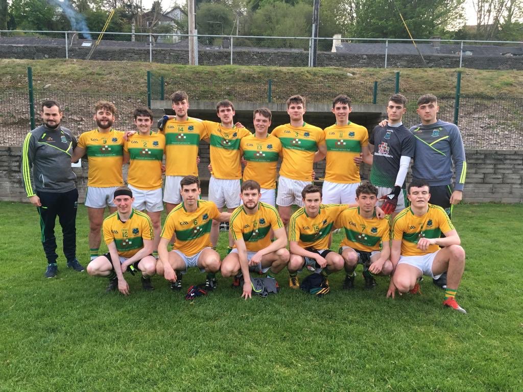 GlanmireGAA's tweet photo. Well done to our junior footballers who defeated Kanturk tonight on a scoreline of 4-12 to 1-9 in the first round of the County Football League. Well done lads! 💛💚 #GleannMaghairAbú https://t.co/Z4WLei7N72