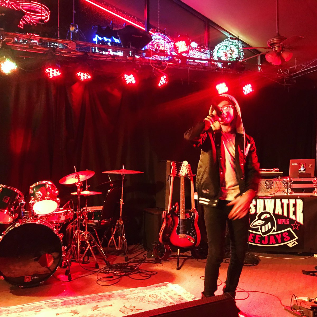 🗣 A.Wins very own artist,  @IamCvind always killin’ the stage at Maxx Bar! 👀 STAY TUNED FOR NEW MUSIC! 🔥