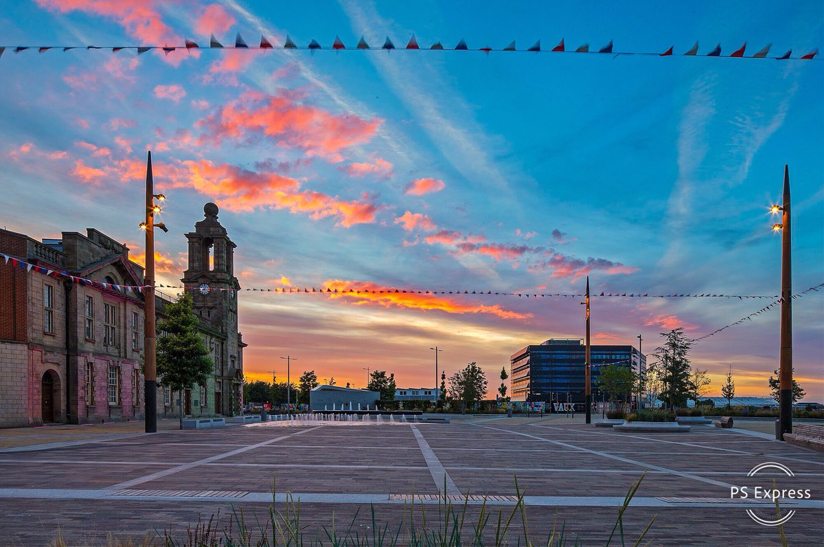 Summer sunset across Keel Square in #Sunderland with @TheBEAMVAUX looking better day by day :) <a href="/StormHour/">#StormHour</a> <a href="/SunderlandBID/">Sunderland BID</a> <a href="/SunderlandUK/">Sunderland UK</a> @SunderlandVibe <a href="/paddy_matheson/">Paddy Matheson</a> <a href="/KF_NorthEast/">KnightFrankNewcastle</a> <a href="/CanonEMEApro/">Canon EMEA Pro</a> <a href="/LEEFilters/">LEE Filters</a> <a href="/Tolentplc/">Tolent</a> <a href="/SundCulture/">Sunderland Culture</a> <a href="/SunSoftCity/">Sunderland Software City</a>