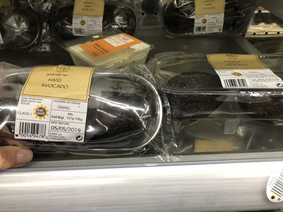 mintyworld's tweet photo. @marksandspencer why can’t avocado be sold lose? Plastic wrapped in plastic. #plasticpollution #pointlesspackaging #loveavohateplastic 🥑 https://t.co/LjZclXrFuy