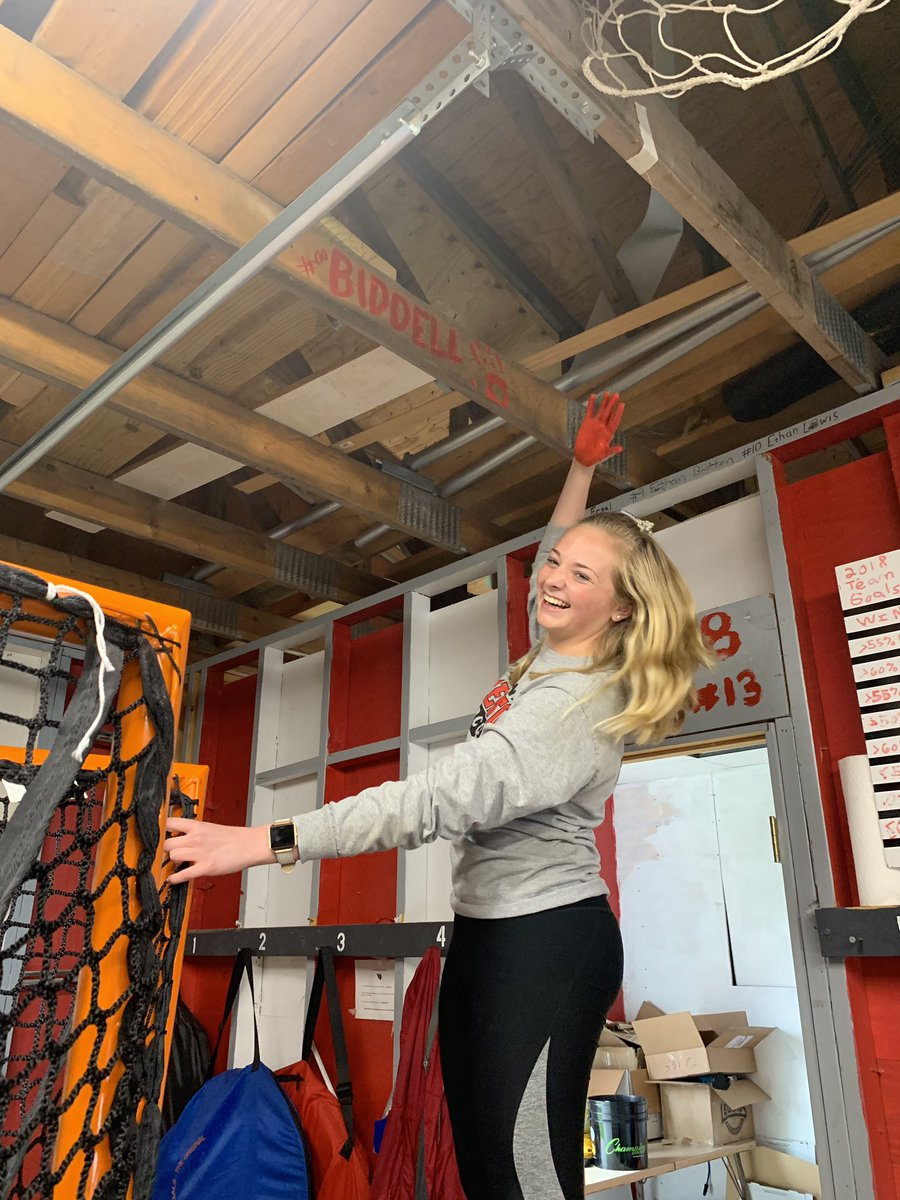 meganbiddell7's tweet image. A huge thank you to my team and @MentorGirlsSOC! I am forever thankful for my amazing coaches and teammates over the years, you have all taught me so much about the game and life. Good luck next year I’ll definitely be there to watch!! ♥️⚽️ #00out #makingmymark