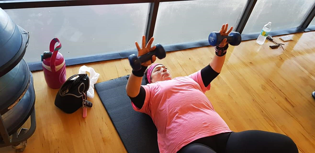 JustMoveWH's tweet photo. Meet Ruth! This 10+ year member stays #Moving each day of the week. From classes to bootcamp, nothing can stop this determined and goal-oriented woman who says “quitting is not an option”. #MemberSpotlight #StrongWoman https://t.co/13TVMSqmt0
