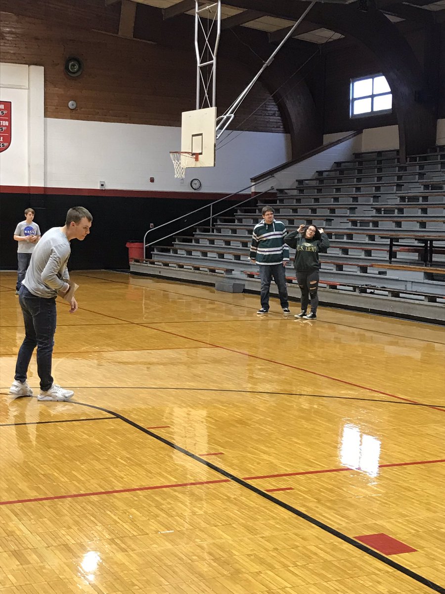 SraBrown_WHS's tweet photo. Español 2 students had fun today playing “béisbol dominicano” with our homemade equipment. Much harder than it looks!! https://t.co/iVTNpubZHr