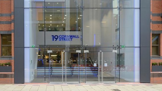 RachelKelly_3's tweet image. A great visit to @PwC_Midlands for a day of #campaigns and #PwCPrivateBiz meetings, Birmingham is fast becoming my favourite regional office (after Manchester😉). See you in a few weeks...#RegionsRock